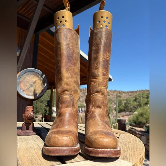 FRYE Campus Boots - Picture 2 of 16